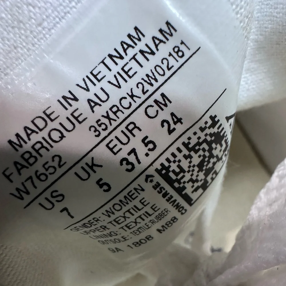 Women’s White Converse Chuck Taylor All Star Sneakers Sz.7 - Picture 7 of 7